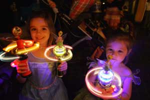 orlandovacation_disney-glow-toys