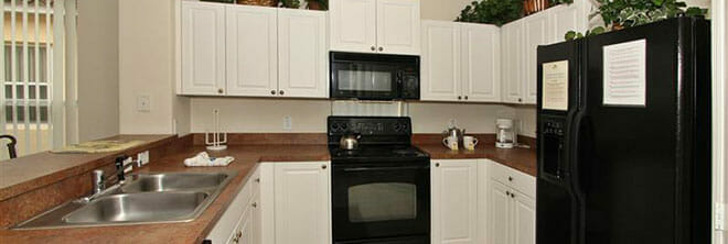 orlandovacation_home-rental-furnished-kitchen