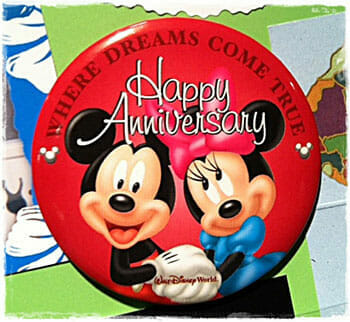disney world happy anniversary button