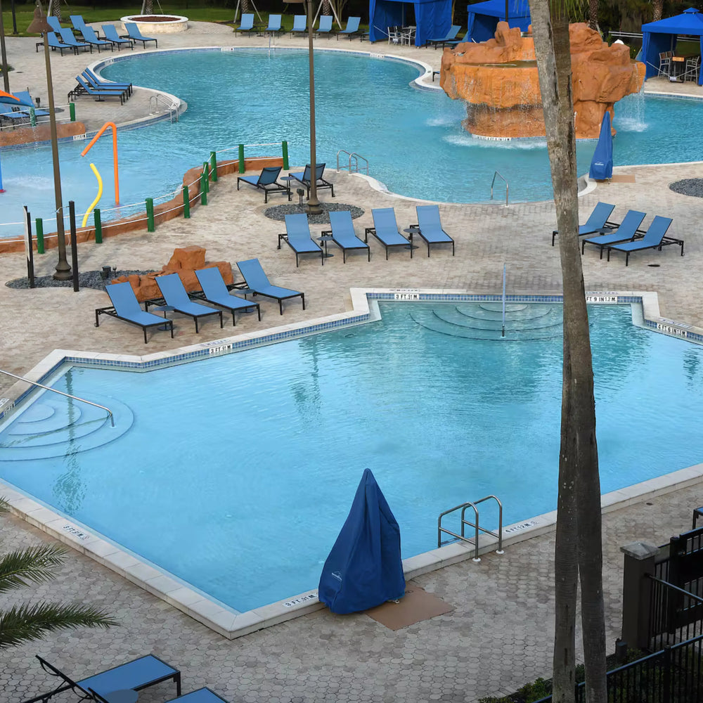 Wyndham Garden Inn Pool area with kids splash zone