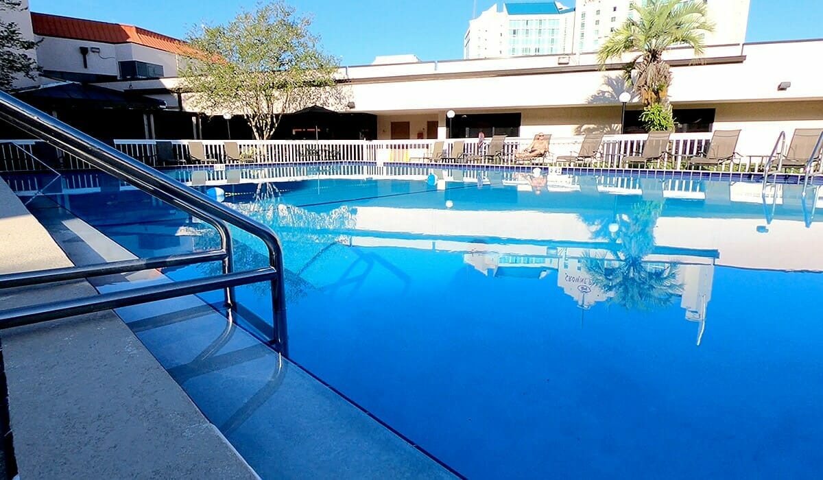 Baymont Inn Universal Orlando Hotel Pool 1