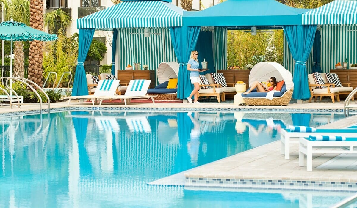 Hilton Buena Vista Palace Pool Service
