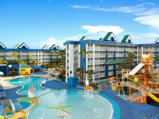 Holiday Inn Resort Orlando Suites with Waterpark - Best Orlando Hotel Deals